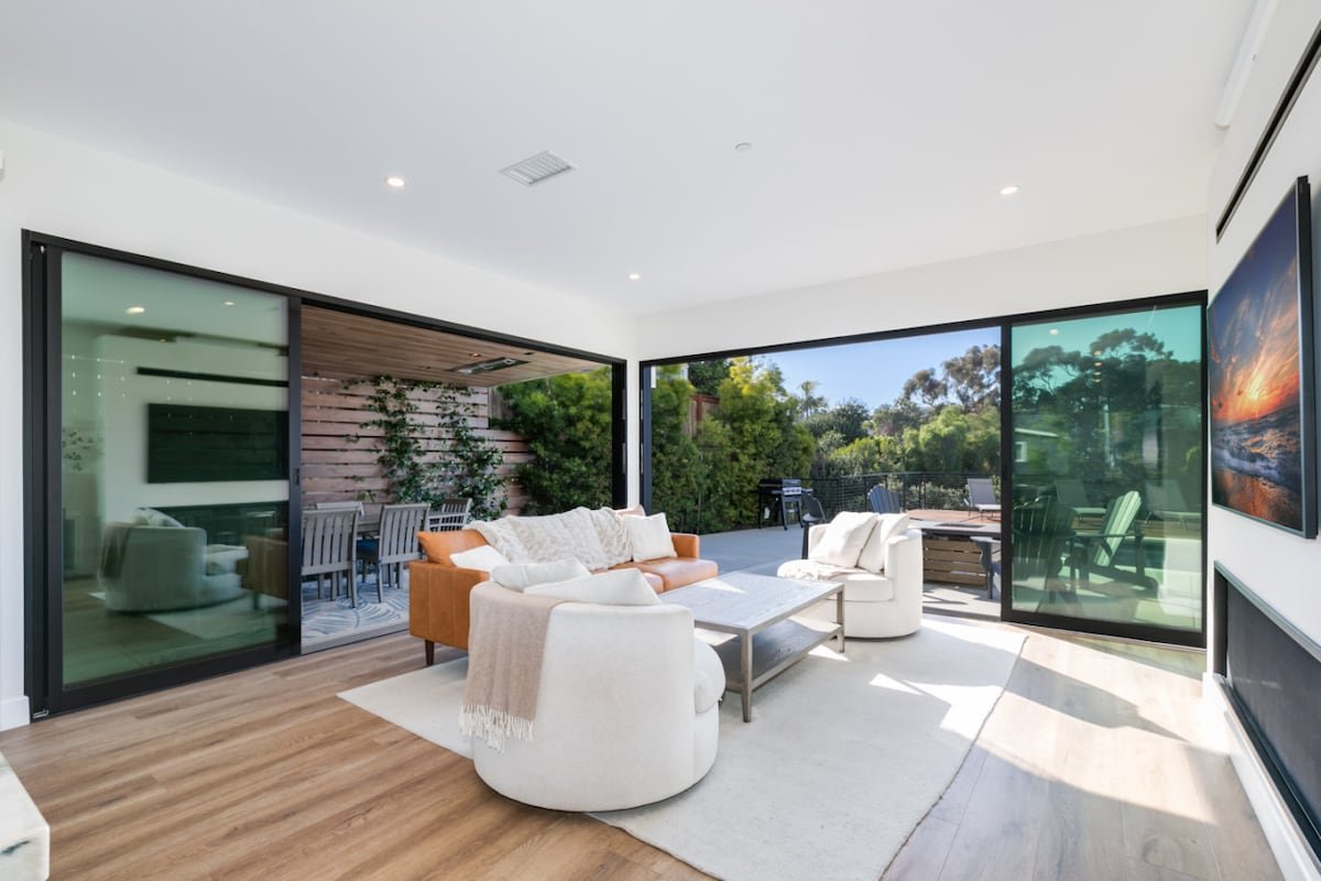 Luxury Pool Haven with Views and Fireworks gallery image 5