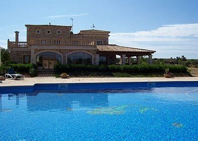 NA PONT, Finca for 18 people