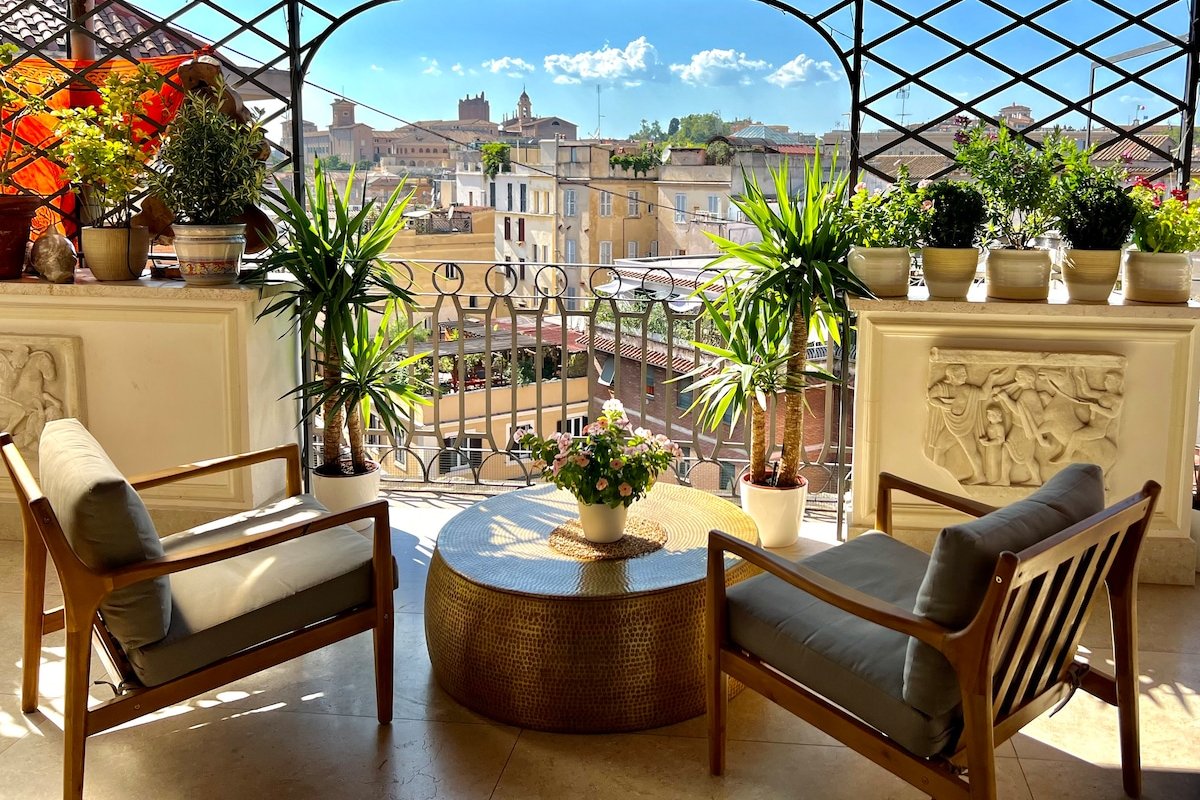 Atticus Luxury Penthouse with Stunning Terrace gallery image 2