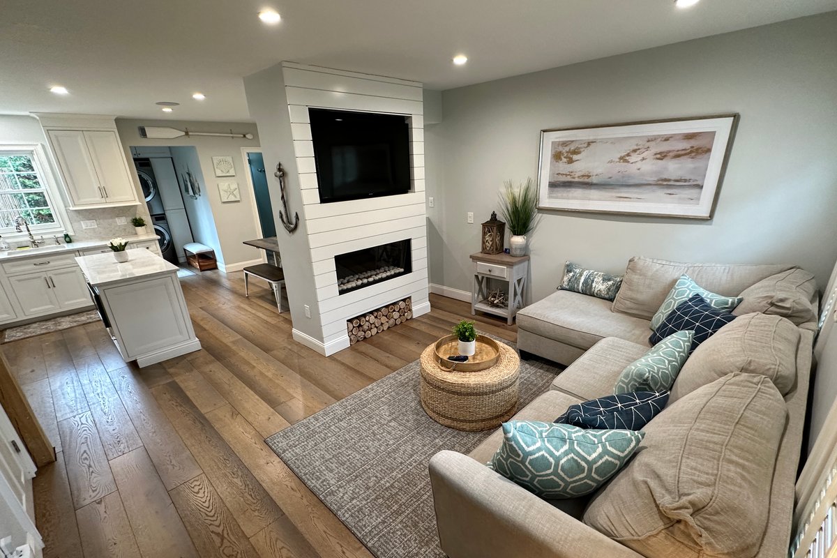 Beautifully Renovated 2 Bed 2 Bath Private Home