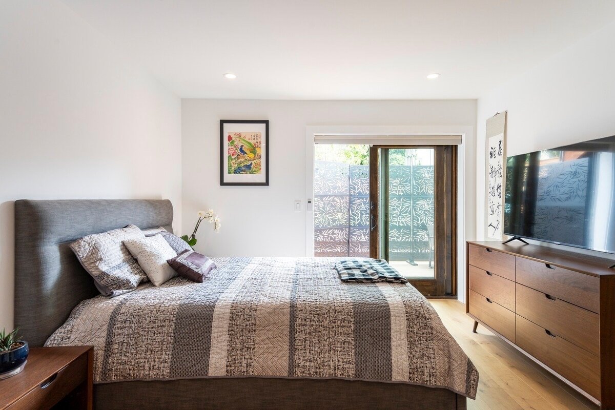 Luxurious Unit Steps from Golden Gate Park gallery image 2