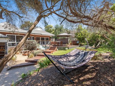 Millos by the Sea – close to Koonya Beach