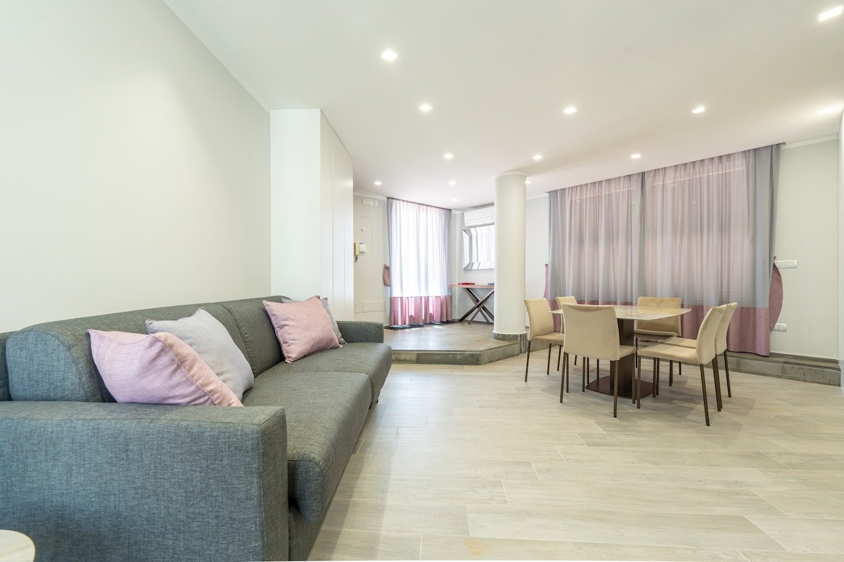 [Chiaia Rooftop] Sea & City Skyline Views gallery image 2