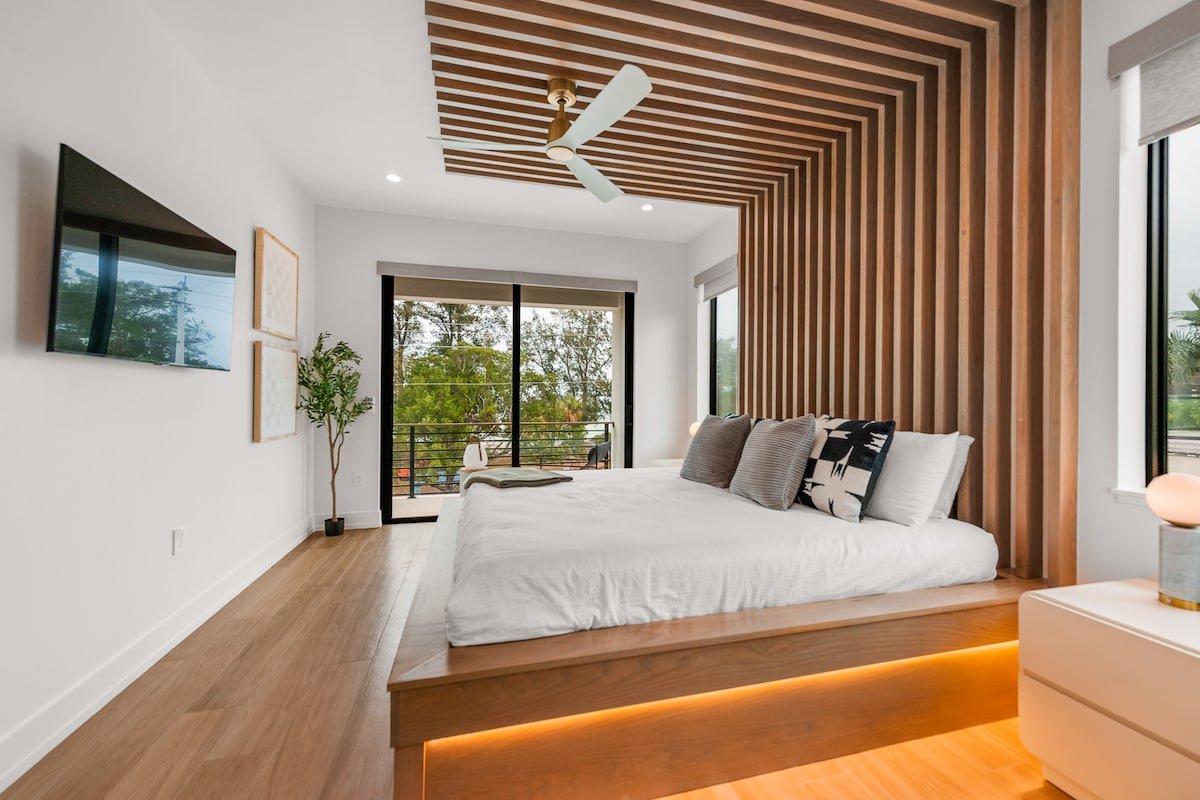 New Home w/ Incredible Rooftop Deck!- Just Breathe gallery image 3