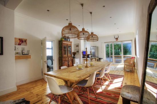 Photo 2 of Valentine Villa accommodation in Oranjezicht, Cape Town with 3 bedrooms and 2 bathrooms