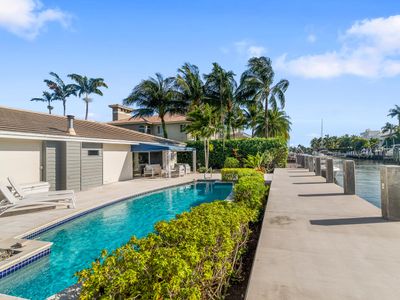 Waterfront Bontona Luxury house with pool