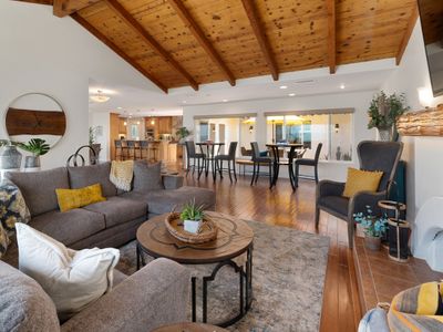 Stunning Ocean-view Oasis w/ Pool, Spa & Patio