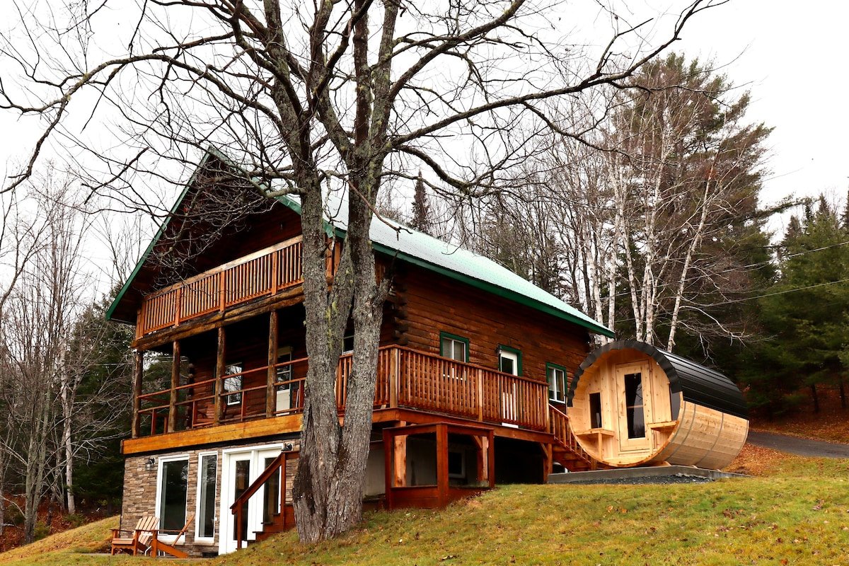 Black Rapids Retreat – 2 Lodges w/ hot tub & sauna gallery image 3