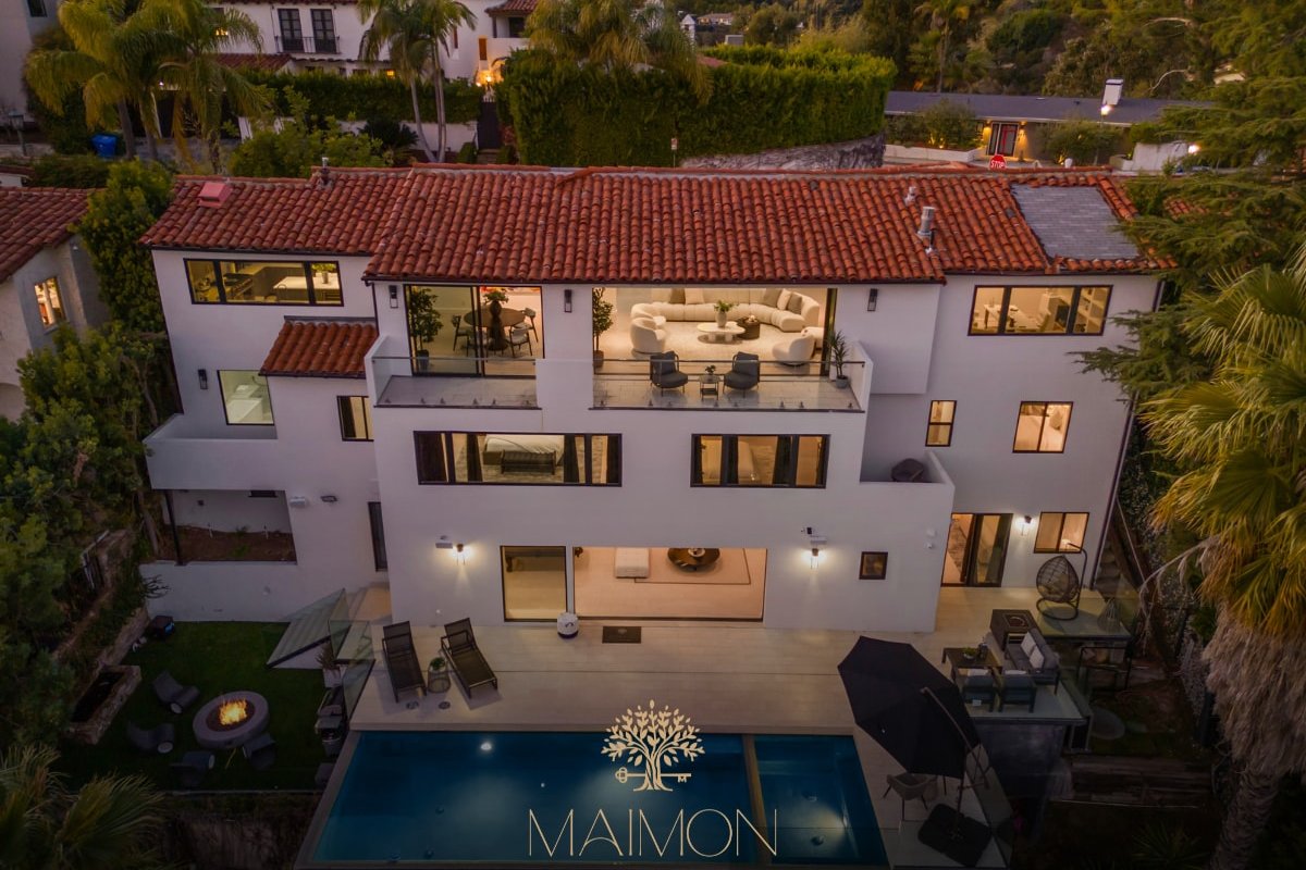 Sunset Views from Elegant Spanish Style Villa gallery image 2