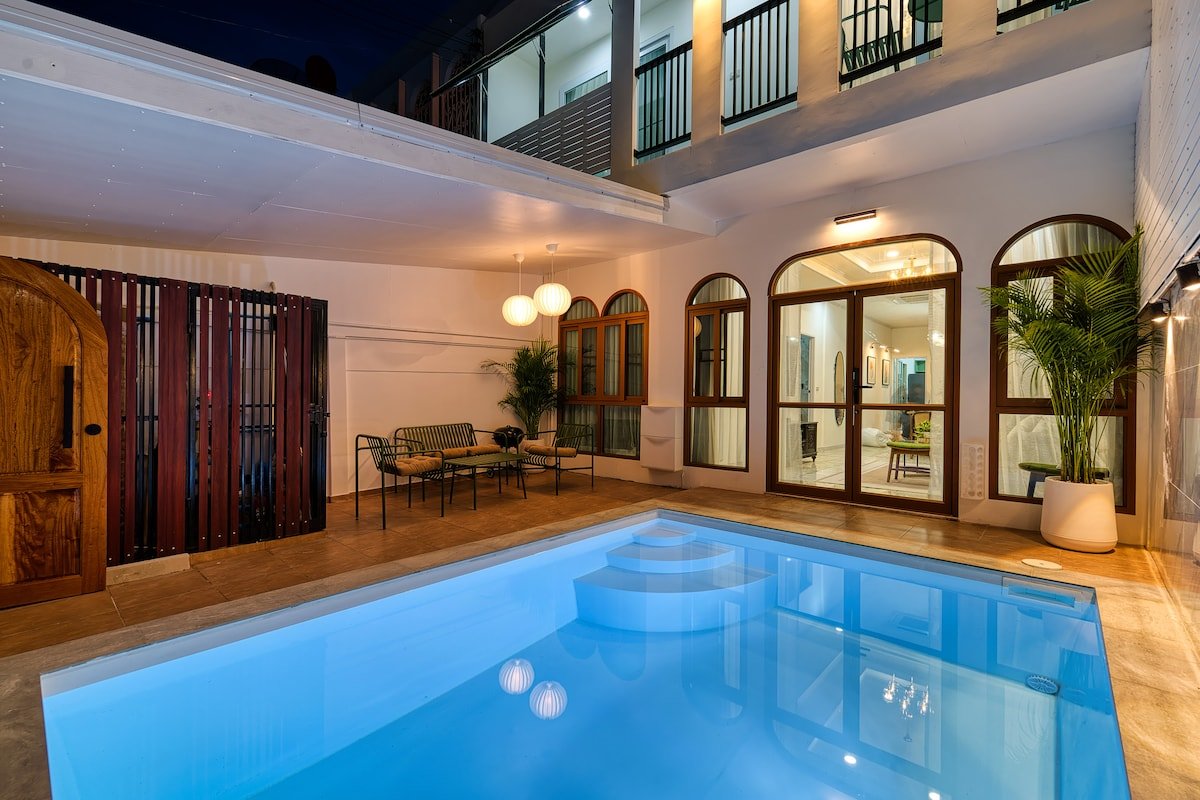 Private pool house BKK prime location Laxury stay gallery image 2