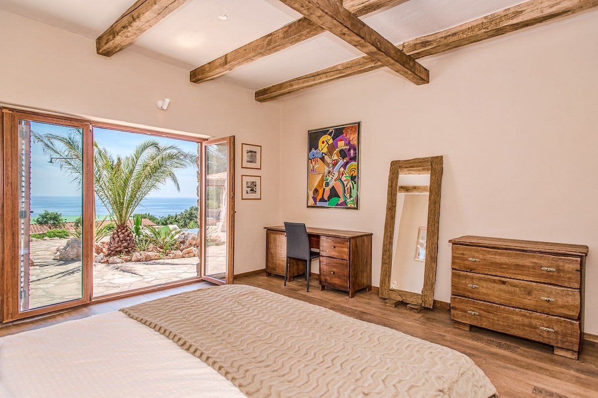 Villa Pelagos gallery image 2