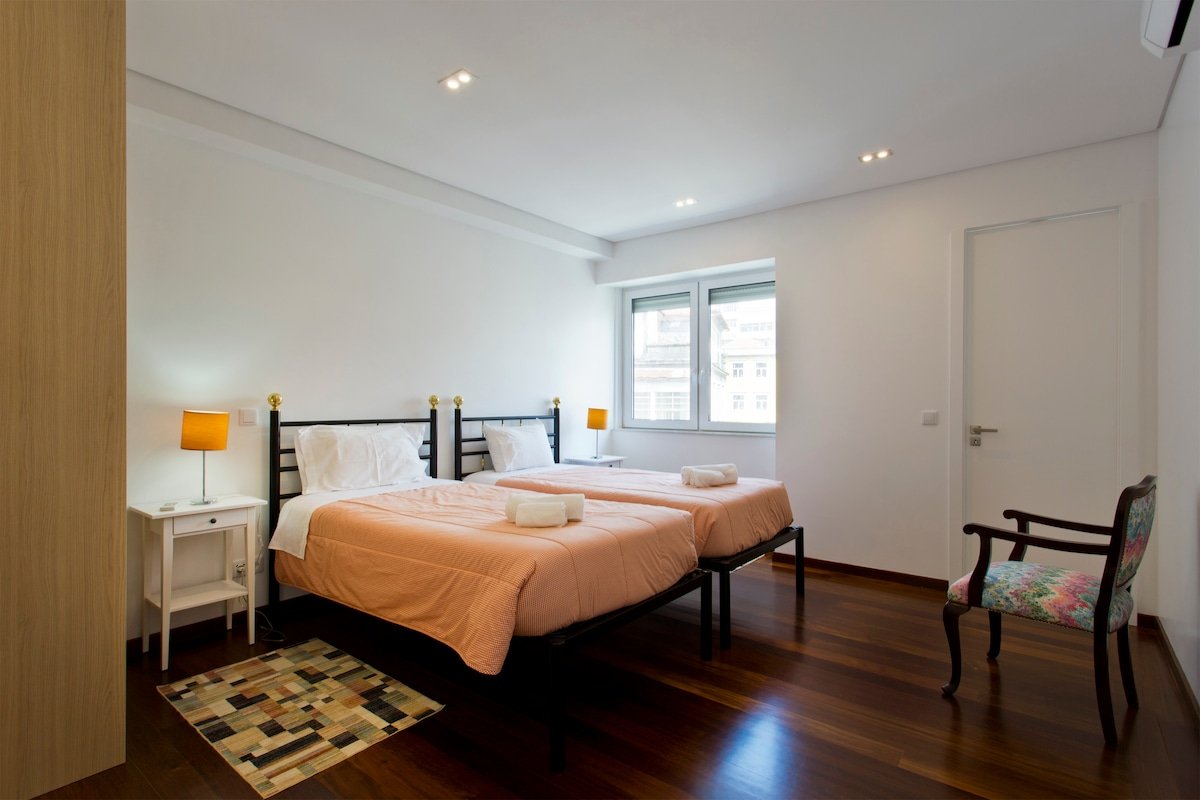 *In the mood for Oporto2 ♥ lux apartment for 10 * gallery image 5