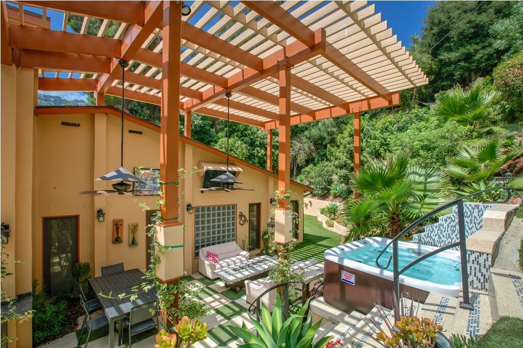 Skyhill Oasis New Lux Modern Home at Universal gallery image 5