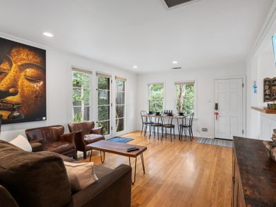 Serenity place, 2BD house in SM w/ free parking