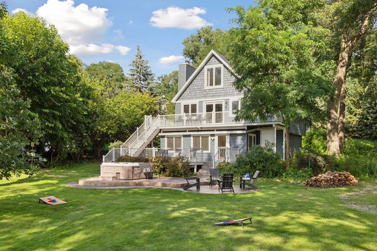 Lakefront Retreat: Sauna, Hot Tub, Firepit & More gallery image 2