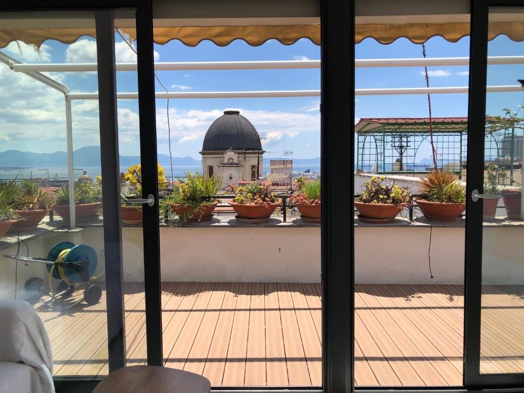 Penthouse with amazing terraces gallery image 2