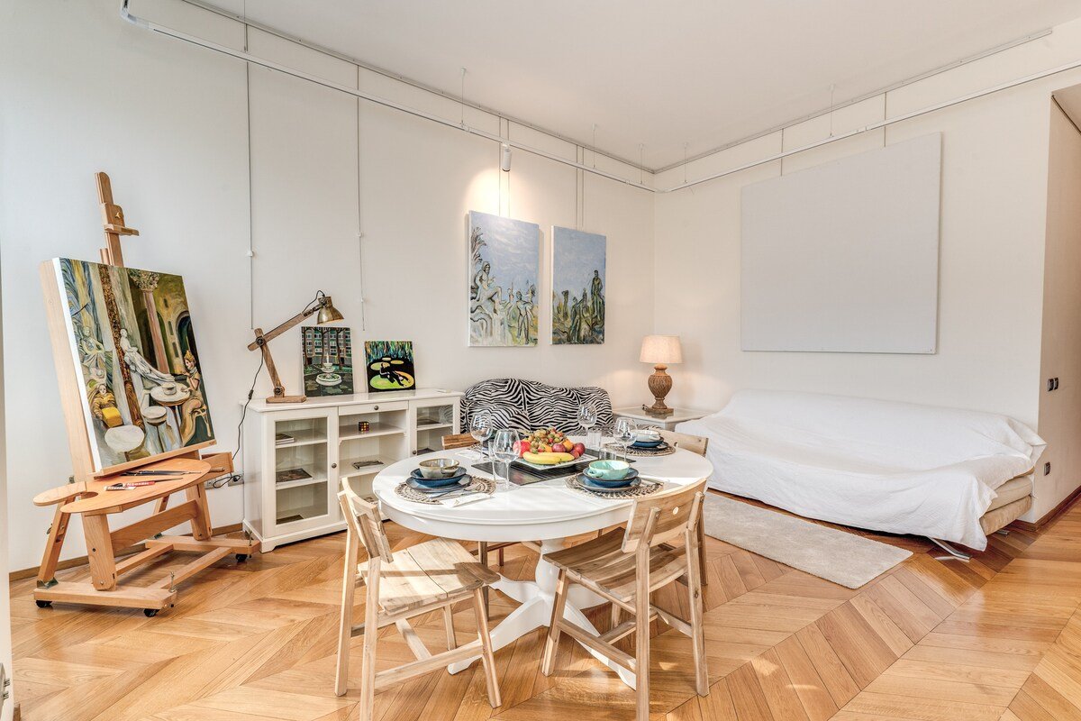 Art Gallery Navona gallery image 3