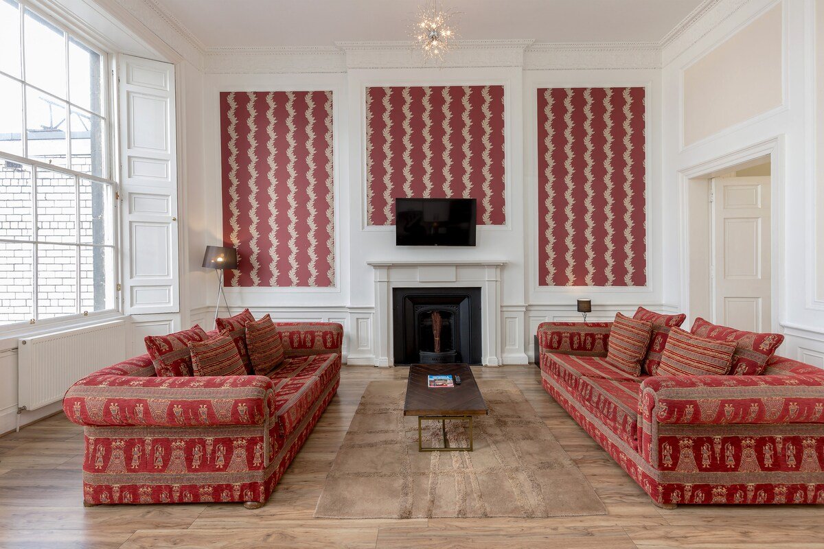 York Place City Centre 2 bedroom Apartment gallery image 5