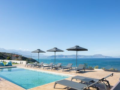 Pietra Di Mare – 5 Bedroom Apartment Complex
