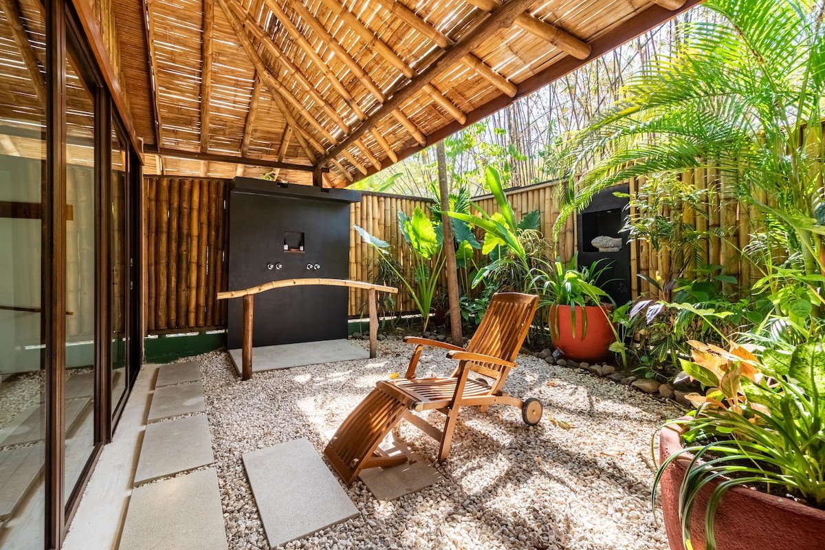 Casa Capitan 4br, luxury beachfront Santa Teresa gallery image 4