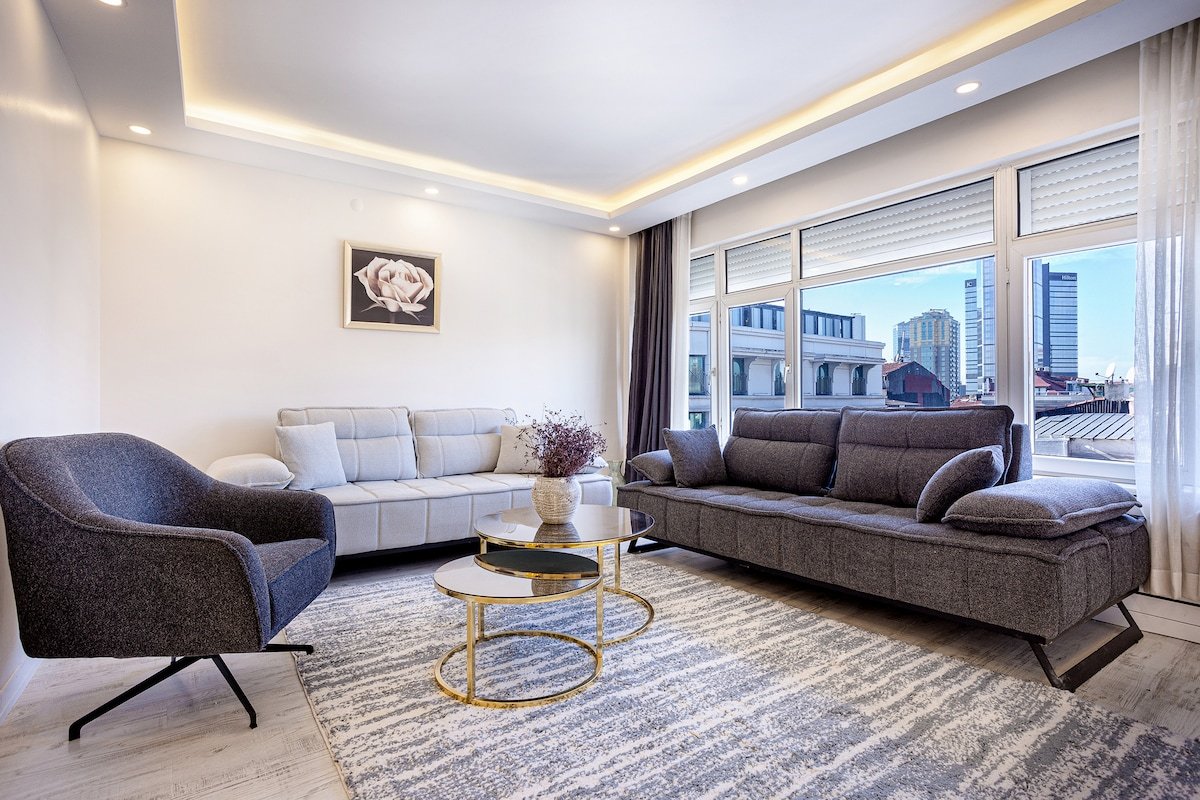 City View & Cozy Modern 4BD-2BA/1 Min.Sisli Mosque gallery image 3