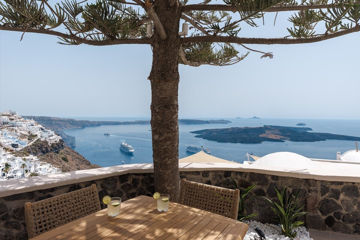 Morfes 2BDR aprt with Plunge pool and Caldera View gallery image 3