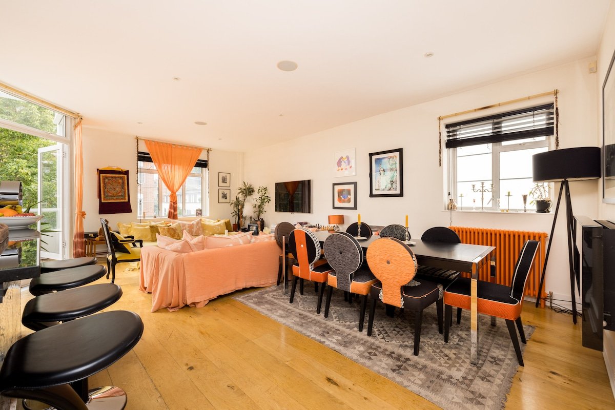 Large, Stylish Three-Storey Home in Primrose Hill gallery image 5