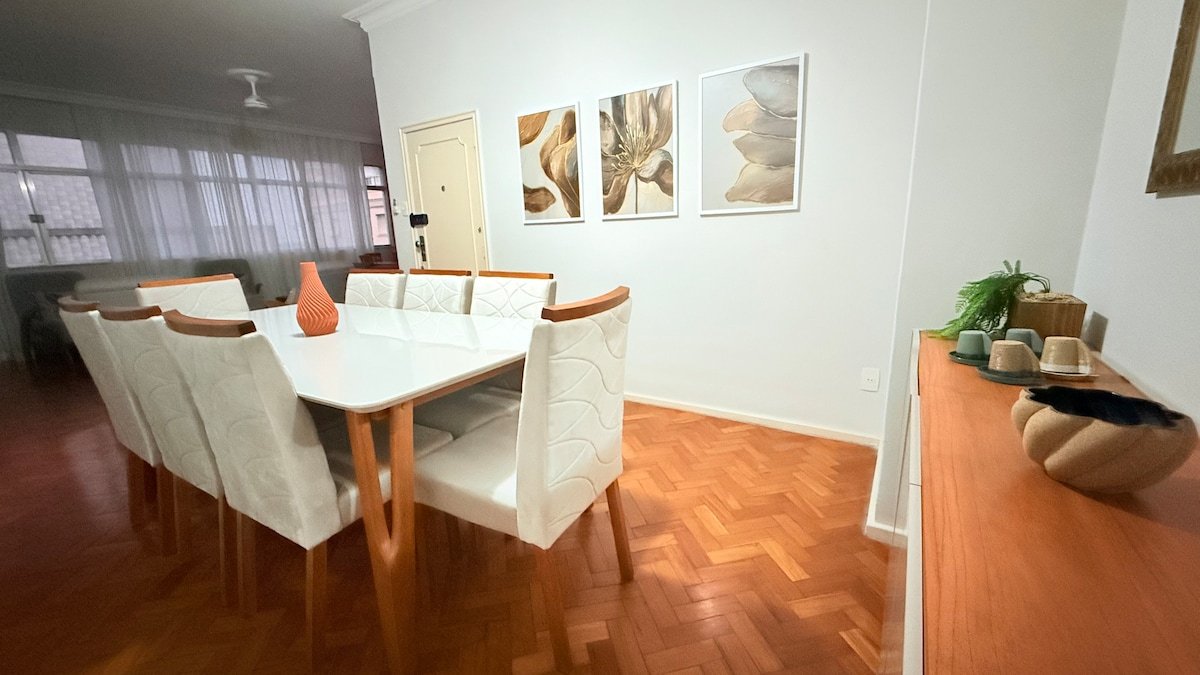 Vista mar em Copacabana com 4 quartos amplos gallery image 3