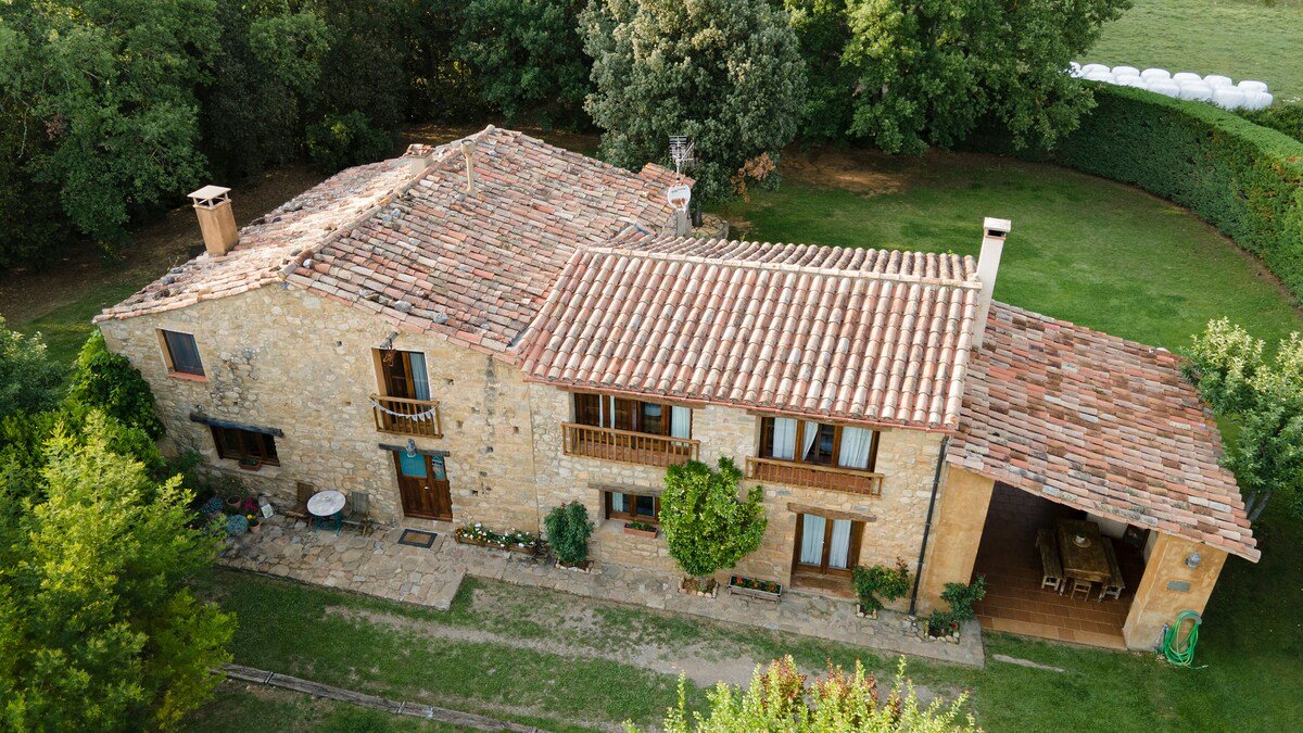 Casa Aislada en el Bosque con encanto en Cataluña gallery image 4
