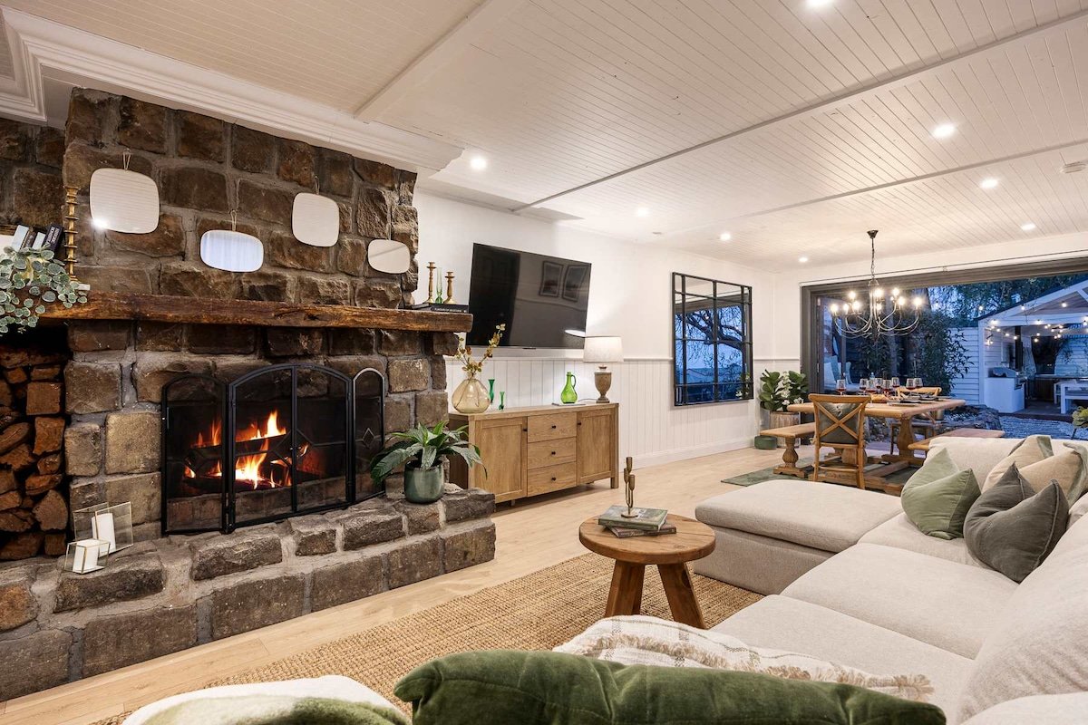 Bella’s Cottage Yarra Valley | Spa & Sauna gallery image 5