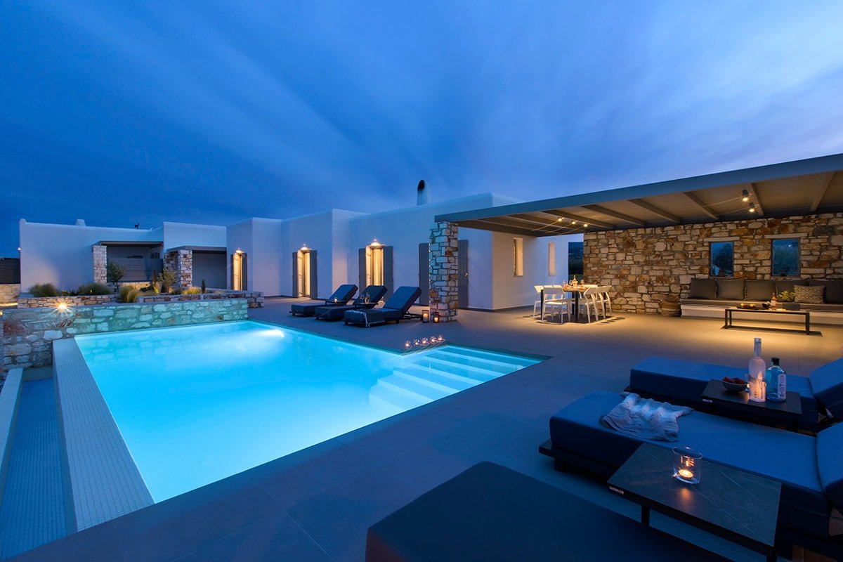 IL SOGNO VILLA 3 PAROS private swimming pool gallery image 2