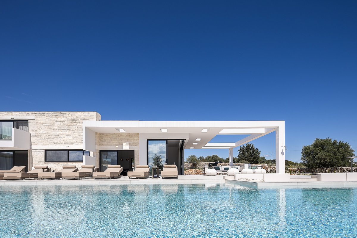 Villa Terra – Where Silence Meets the Sky