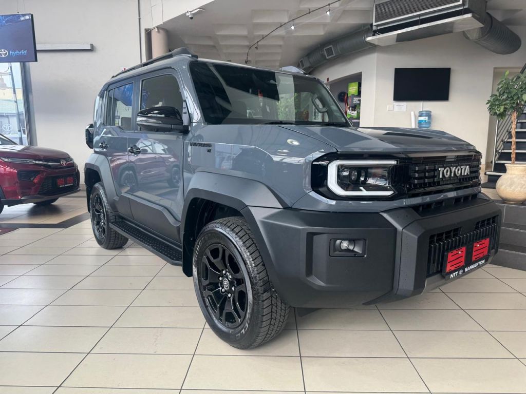 TOYOTA L CRUISER FJ 2.7 VX A T for Sale in South Africa