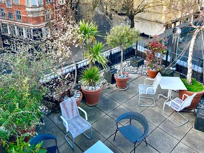 Covent Garden Penthouse & Terraces (3 Bedr Aircon)