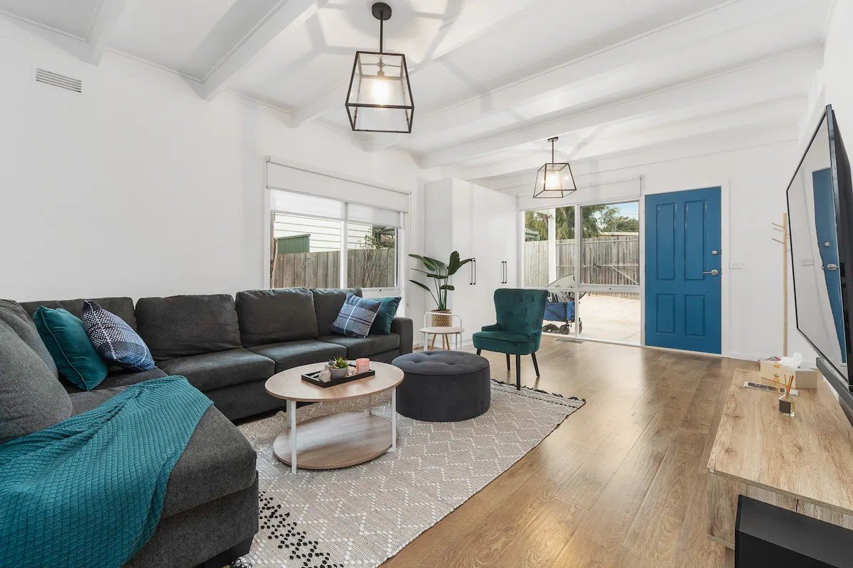 Rosebud Beach House | Walk to beach | Pet Friendly gallery image 3