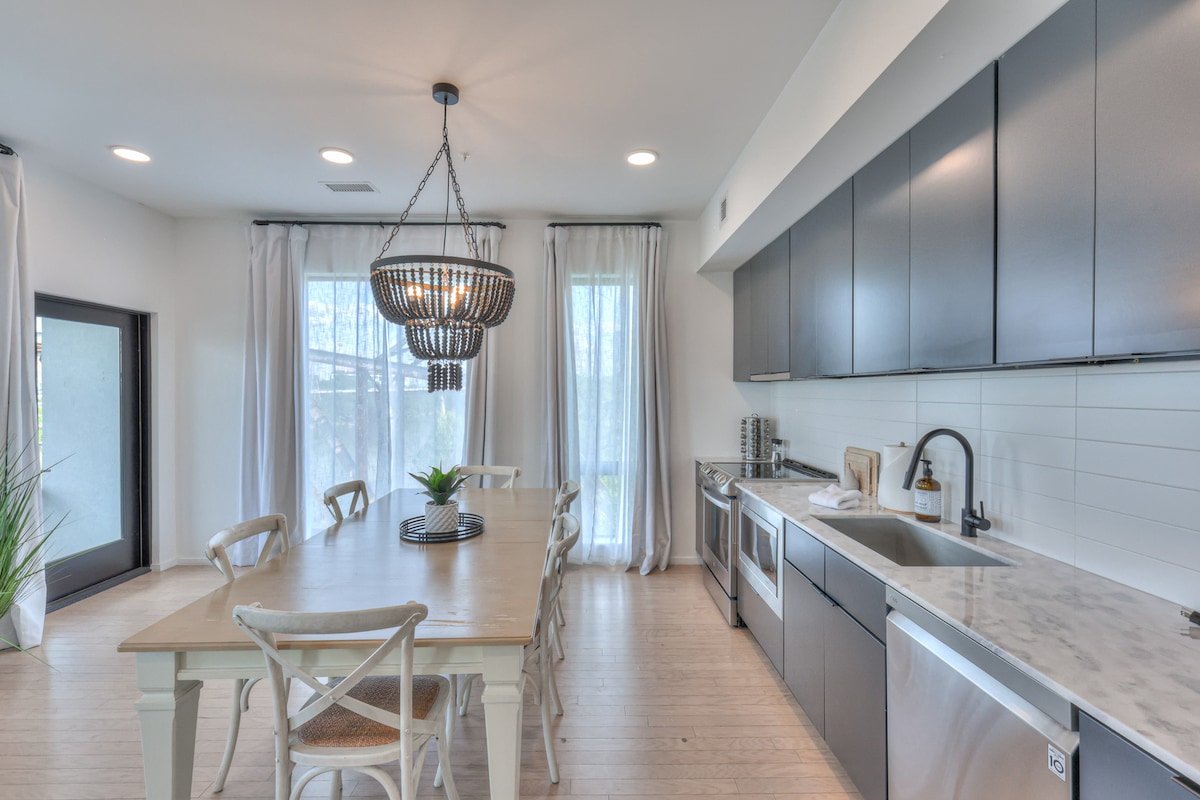 Boutique Condo on Nashville’s Riverfront- EVE #402 gallery image 5