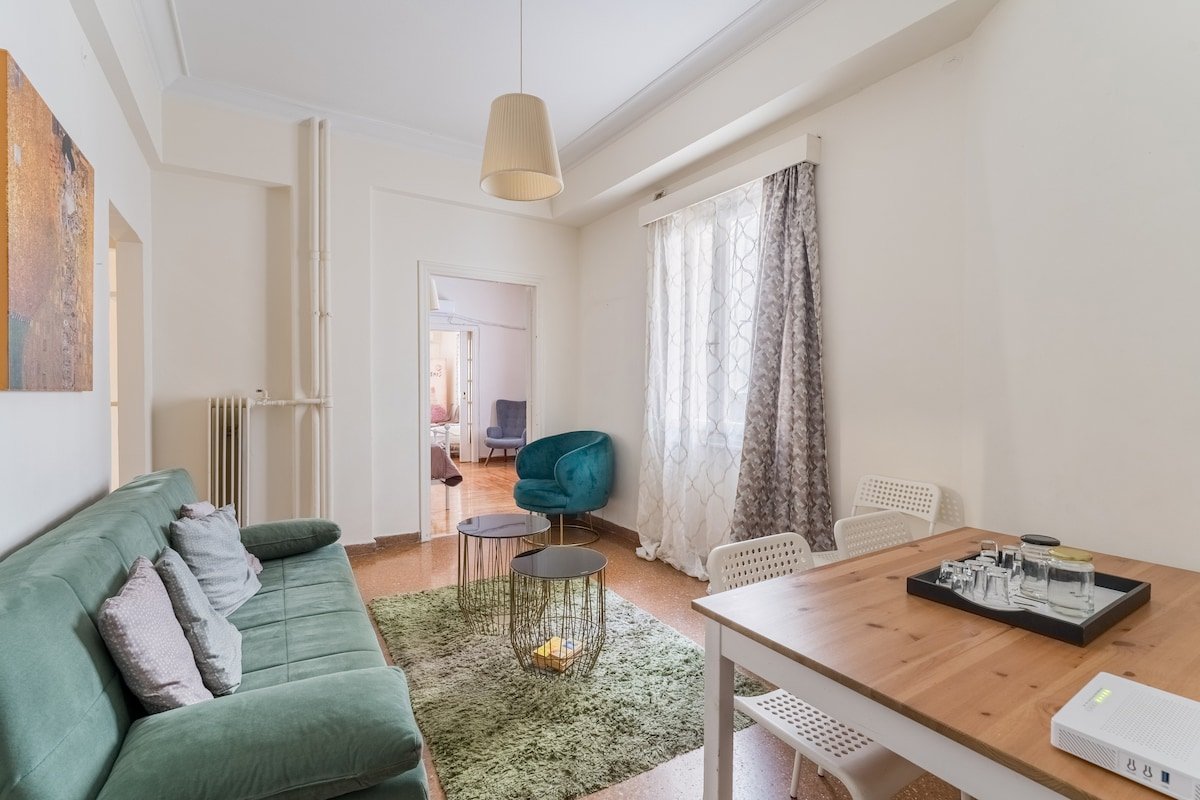 3BDR/2Bath Oasis w/jacuzzi and Huge PVT Balcony gallery image 4