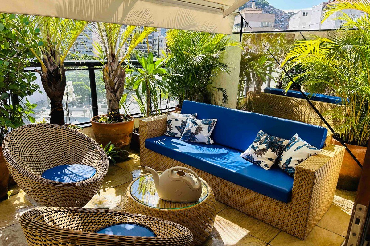 Penthouse with gorgeous view of Ipanema beach gallery image 5