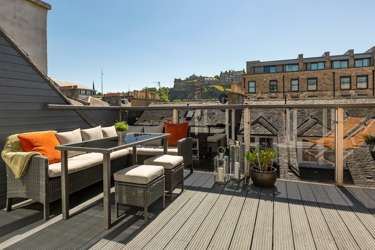 The Edinburgh Rooftop Terrace gallery image 3