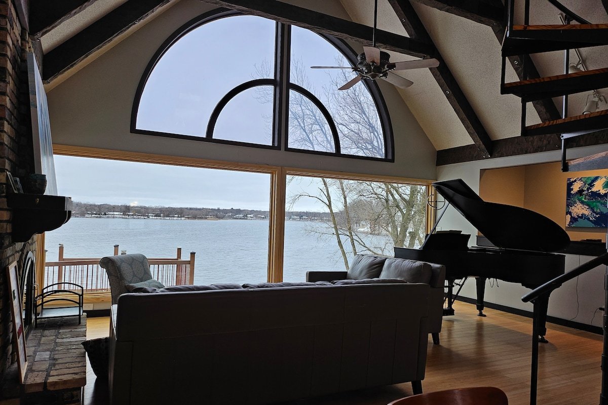 Wayzata Lakefront Retreat:Build your Best Memories gallery image 4