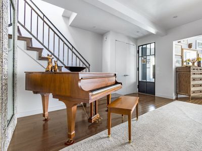 Spacious Windsor Terrace Townhouse – Prospect Park