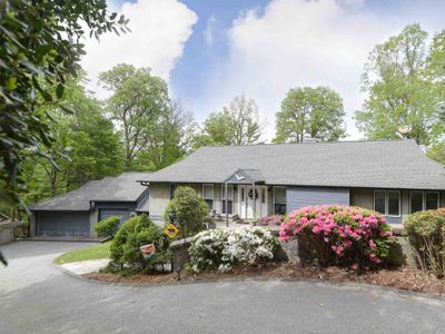 Chateau on Patton Mountain! Minutes to downtown!