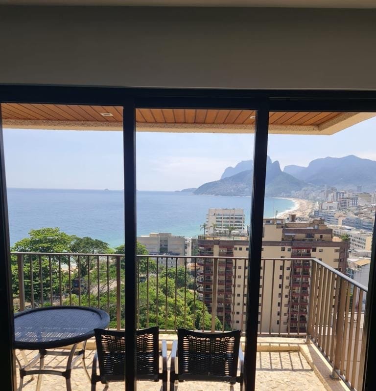 Fantastic view over Ipanema beach, 2 bedroom gallery image 5
