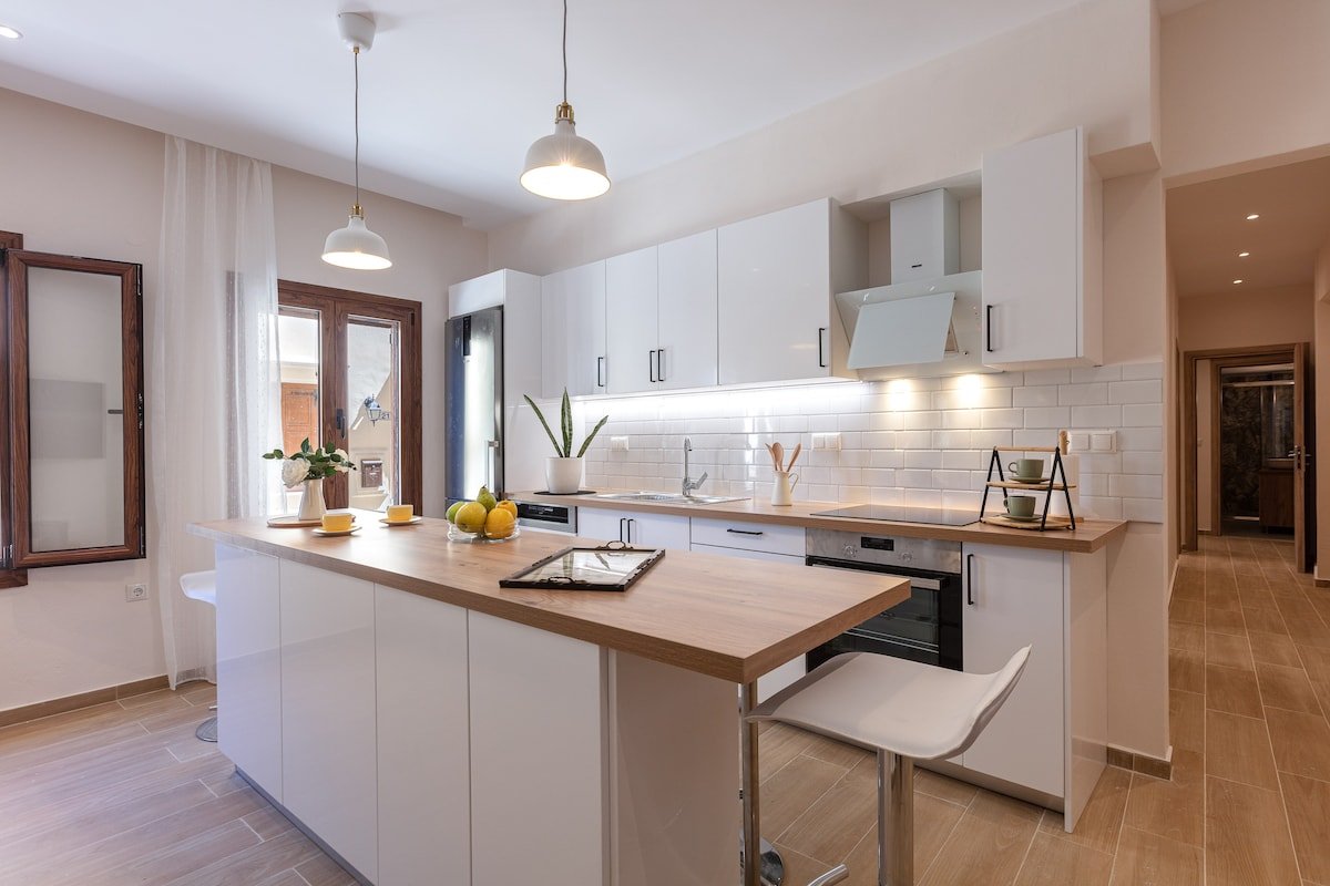 The Old Town Gem gallery image 5