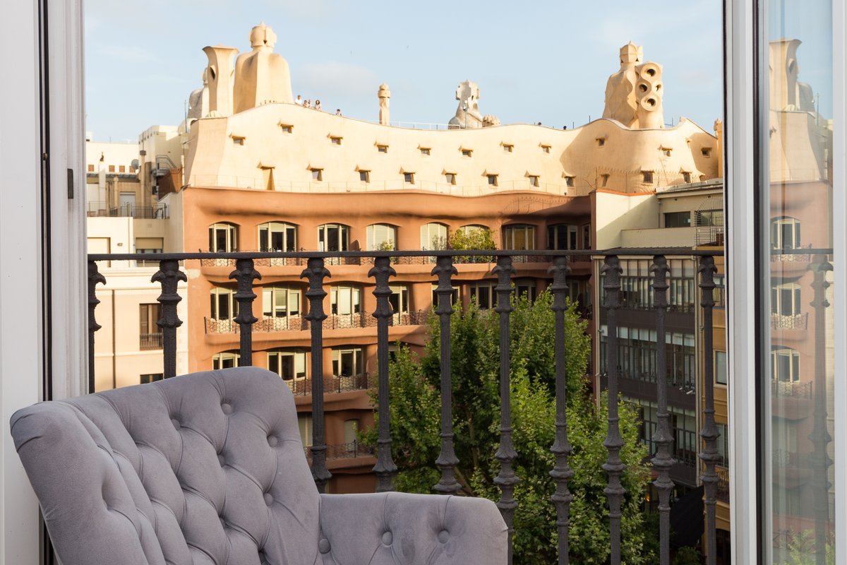 Superior Deluxe Six-bedroom Apartment