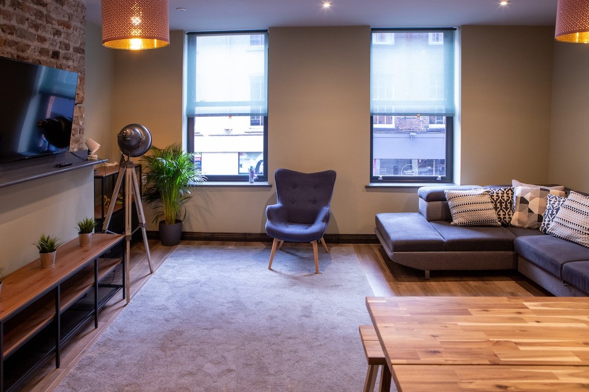 The Clann – Sleeps 16 gallery image 2