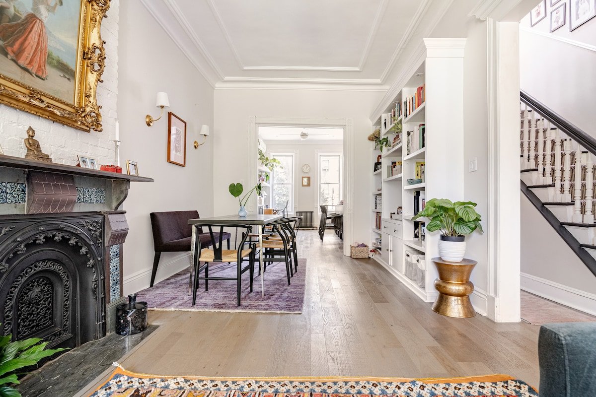 Chic, spacious and eclectic Park Slope brownstone gallery image 5
