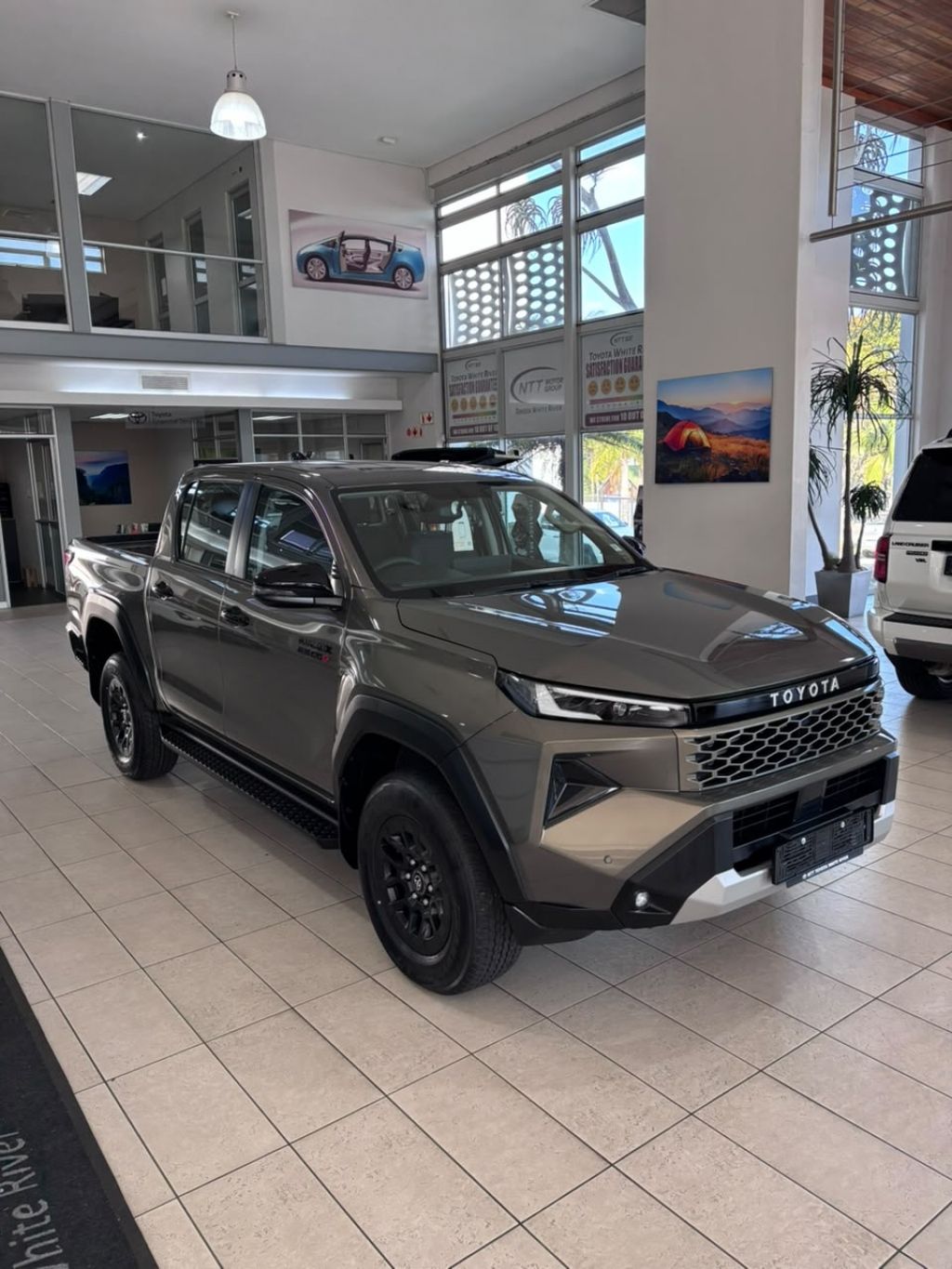 TOYOTA HILUX 2.8 GD-6 RB RAIDER A T P U D C for Sale in South Africa