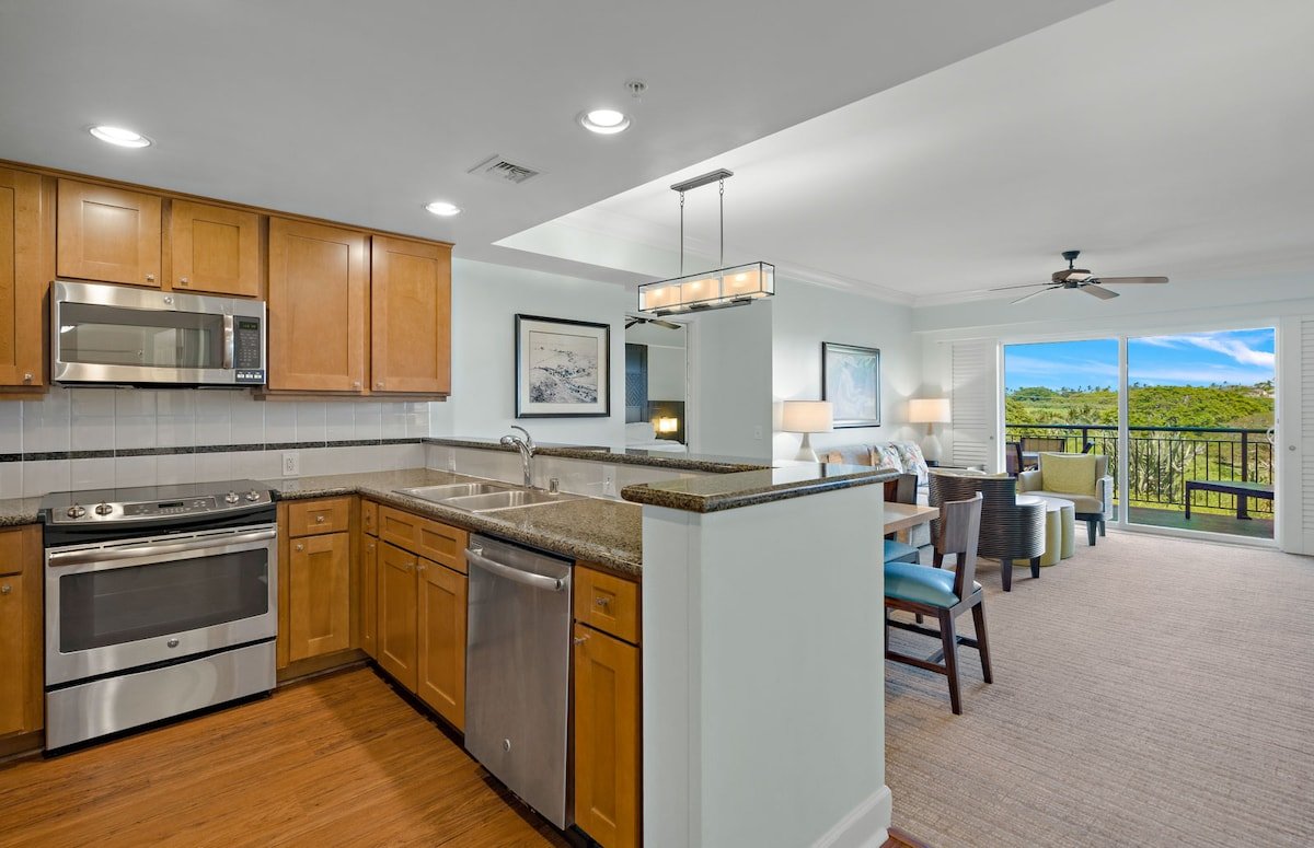 Marriott’s Waiohai Beach Club 2BR Islandview Villa gallery image 2