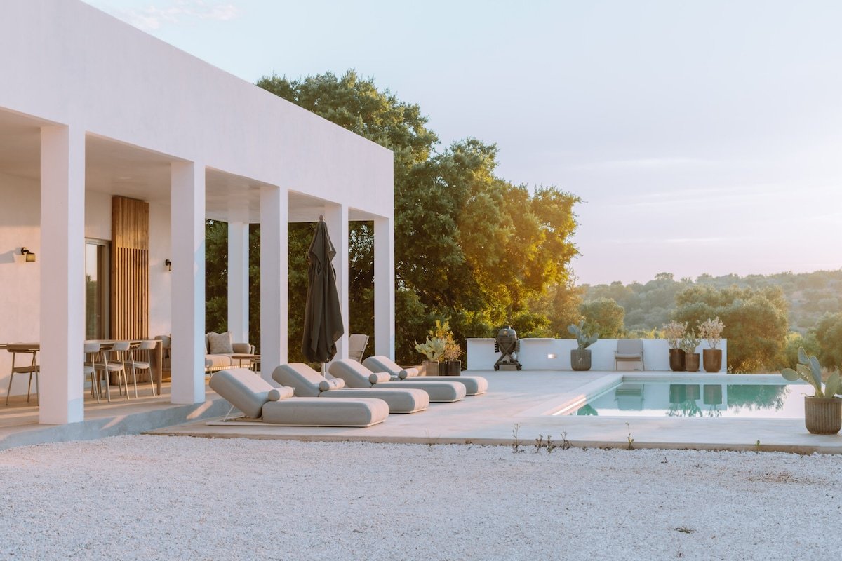 Luxury design villa with pool in top location gallery image 2